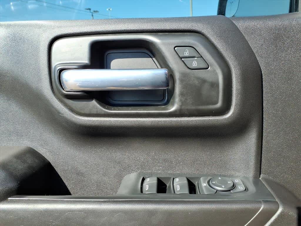 Thumbnail: 2021 Chevrolet Silverado 1500 - 13