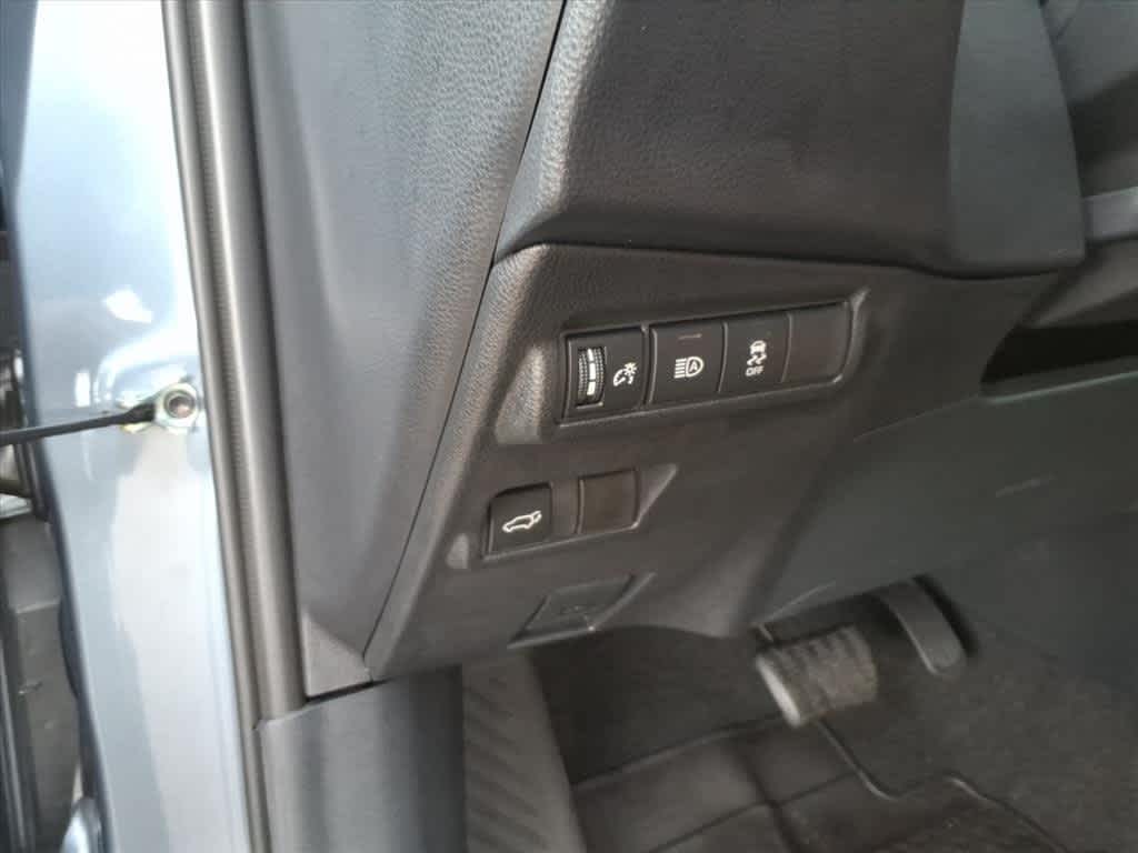 Thumbnail: 2026 Toyota Corolla Cross - 14