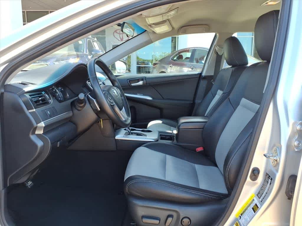 Thumbnail: 2013 Toyota Camry - 23