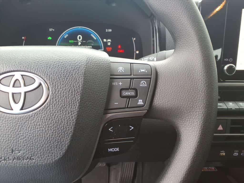 Thumbnail: 2025 Toyota Camry - 15