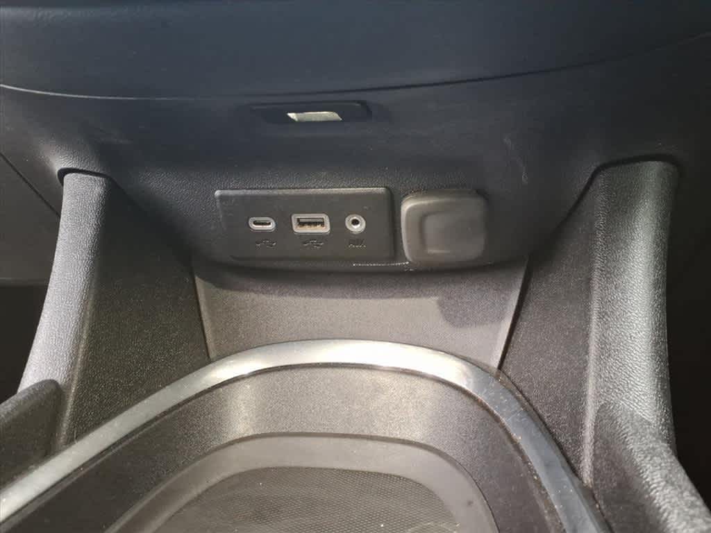 Thumbnail: 2022 Chevrolet Malibu - 20