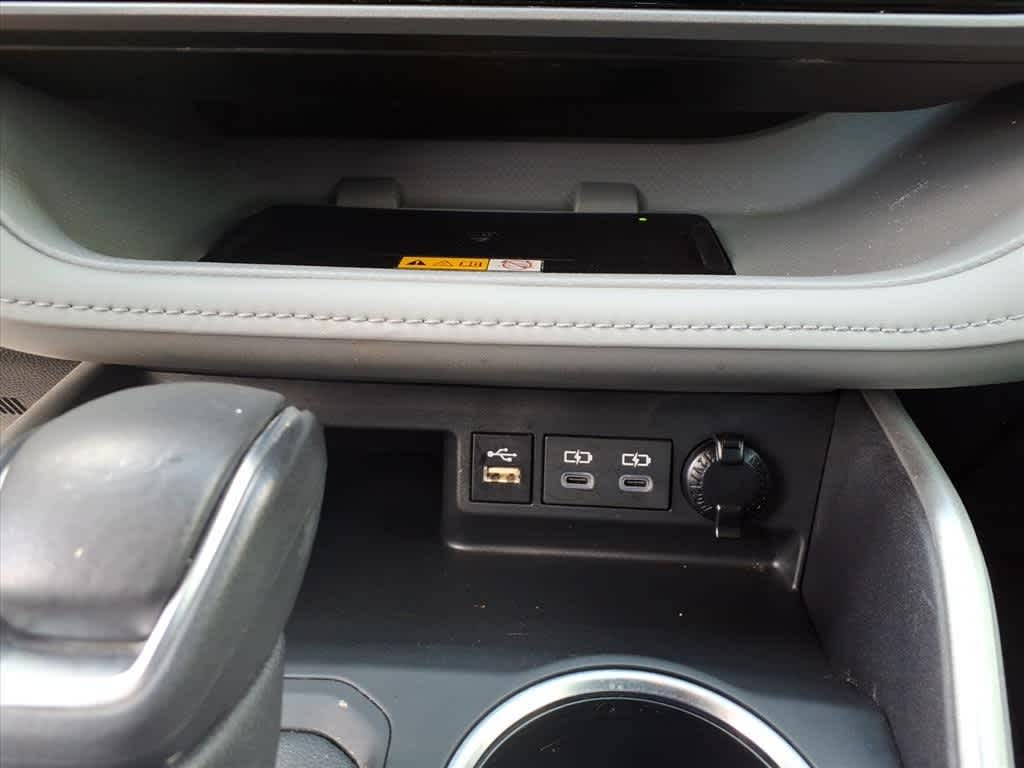 Thumbnail: 2024 Toyota Highlander - 21