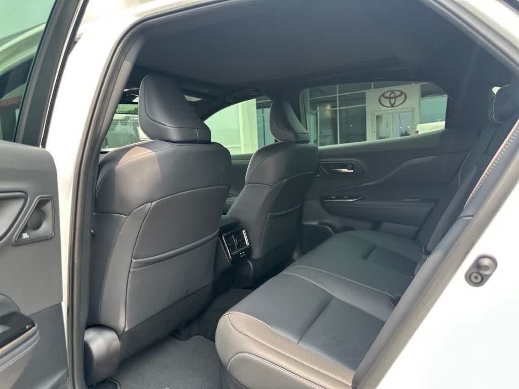 2025 Toyota Crown Platinum 29