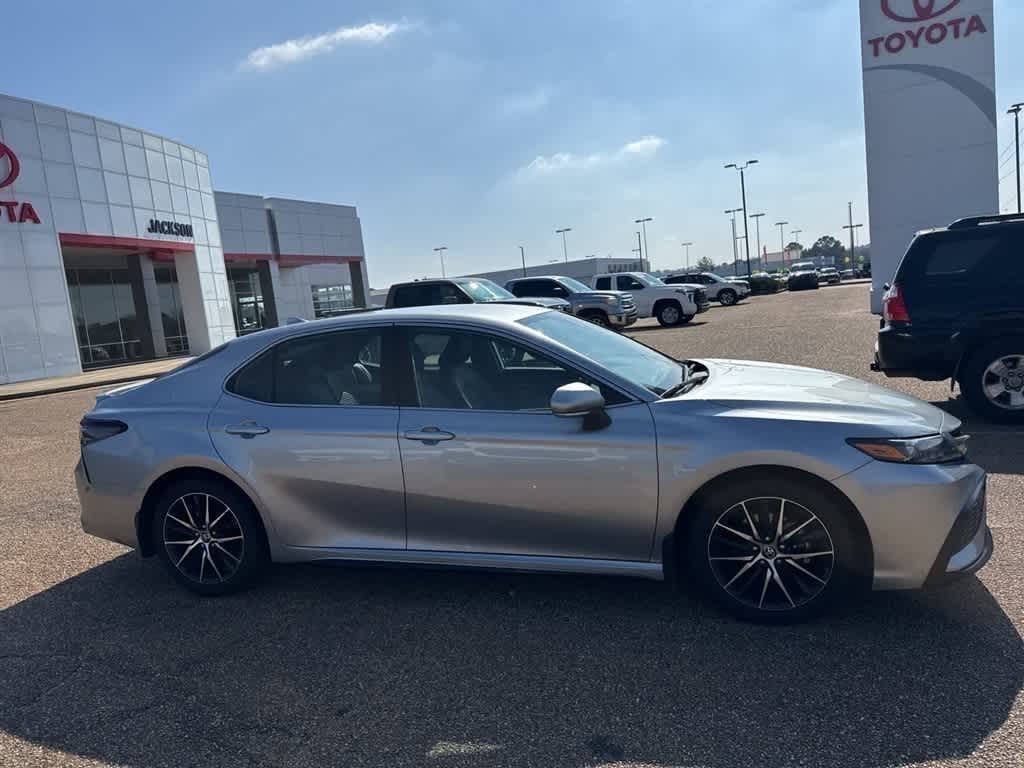 Thumbnail: 2023 Toyota Camry - 4