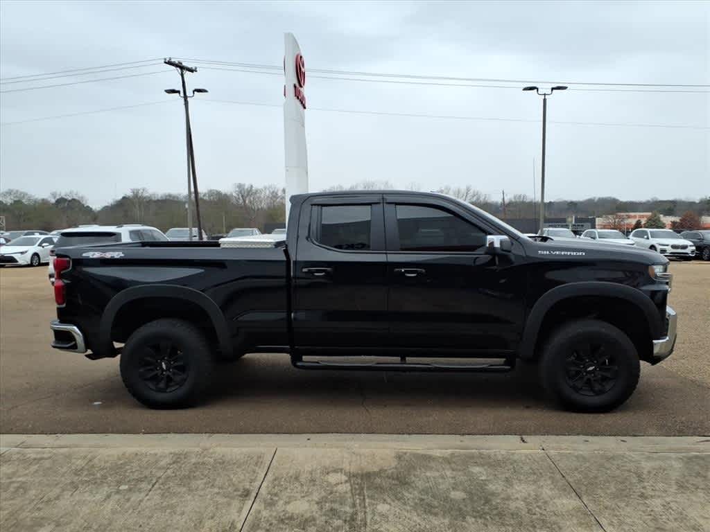 Thumbnail: 2020 Chevrolet Silverado 1500 - 4