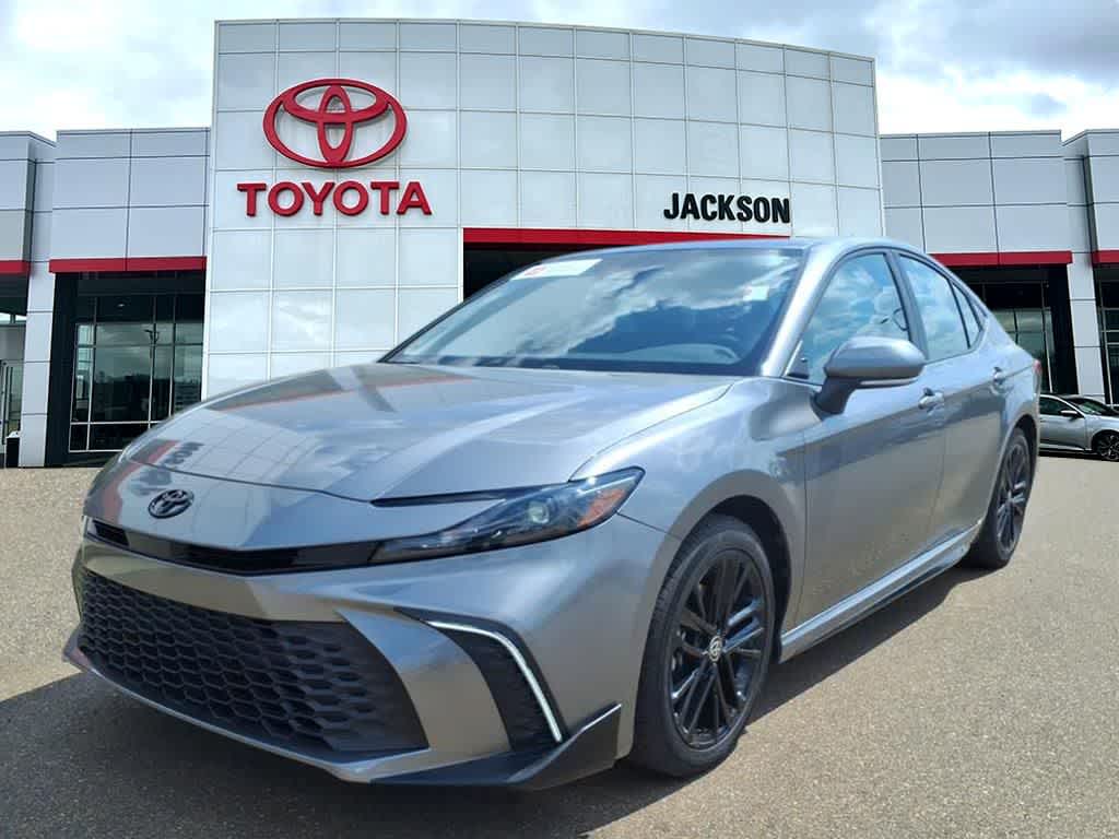 Thumbnail: 2025 Toyota Camry - 1