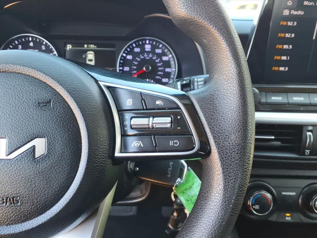 Thumbnail: 2023 Kia Forte - 15