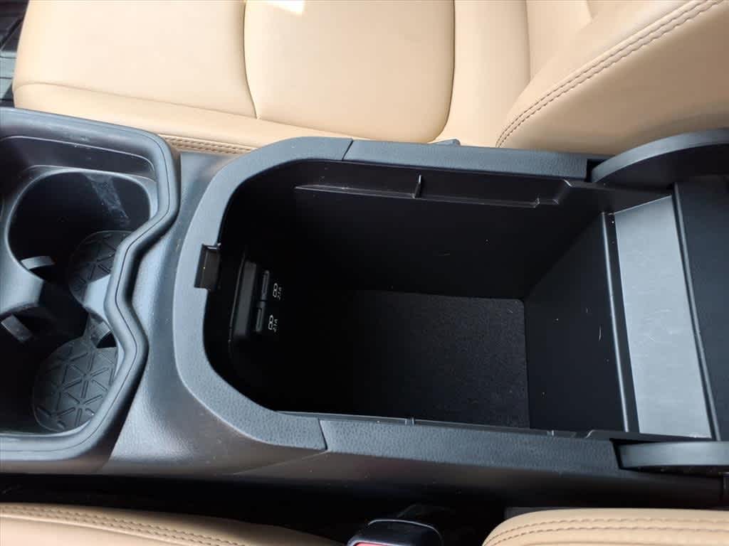 Thumbnail: 2019 Toyota RAV4 - 23