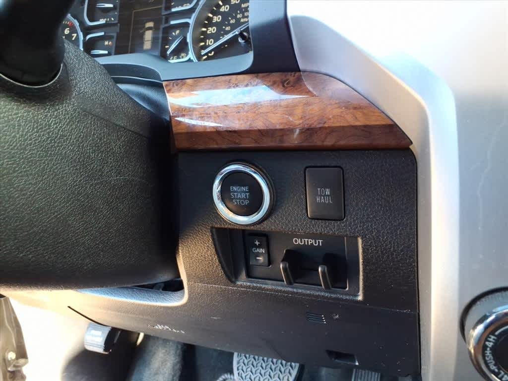 Thumbnail: 2021 Toyota Tundra - 17