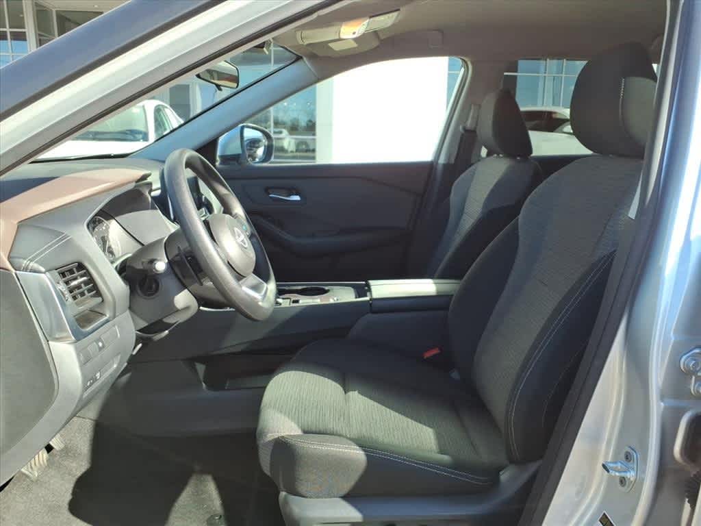 Thumbnail: 2023 Nissan Rogue - 24