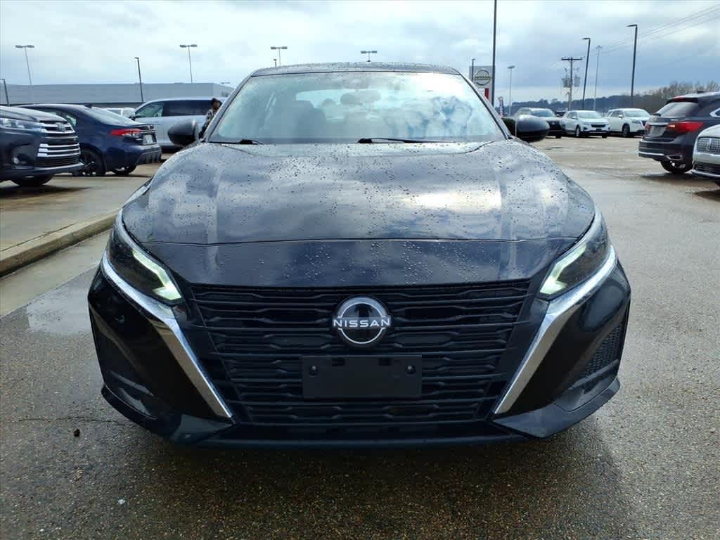 Thumbnail: 2025 Nissan Altima - 2