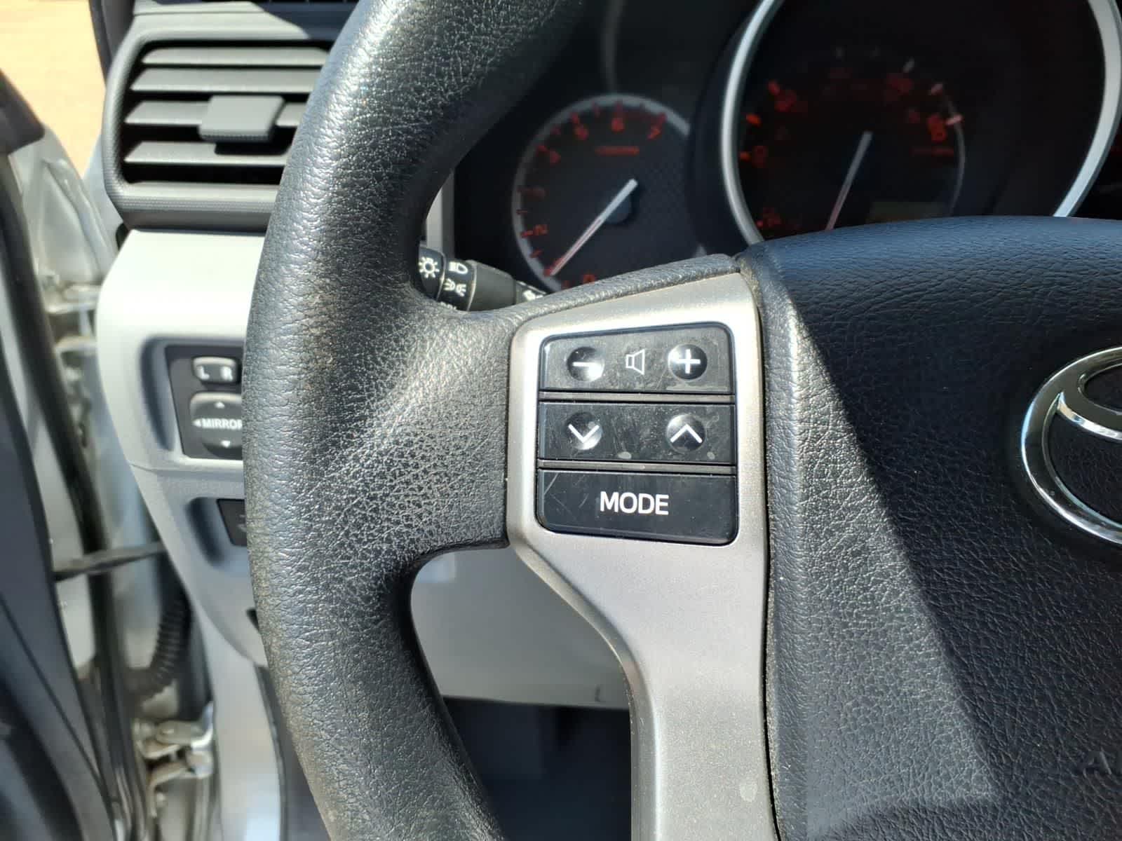 Thumbnail: 2013 Toyota 4Runner - 15