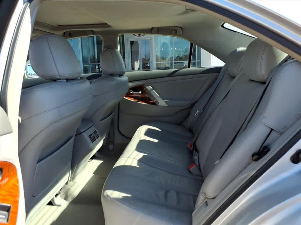 Thumbnail: 2011 Toyota Camry - 27