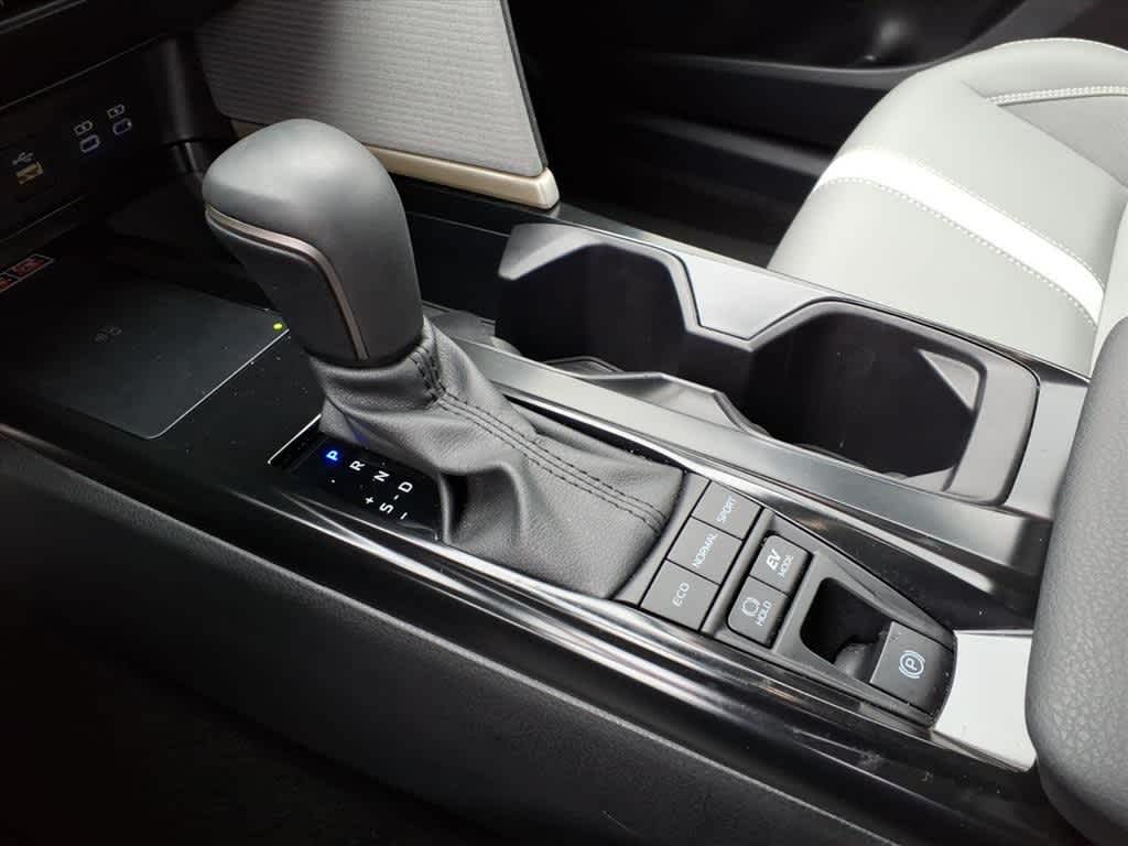 Thumbnail: 2025 Toyota Camry - 21