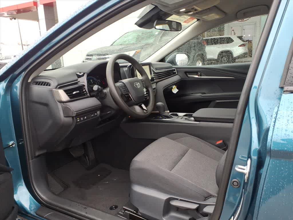 Thumbnail: 2025 Toyota Camry - 26