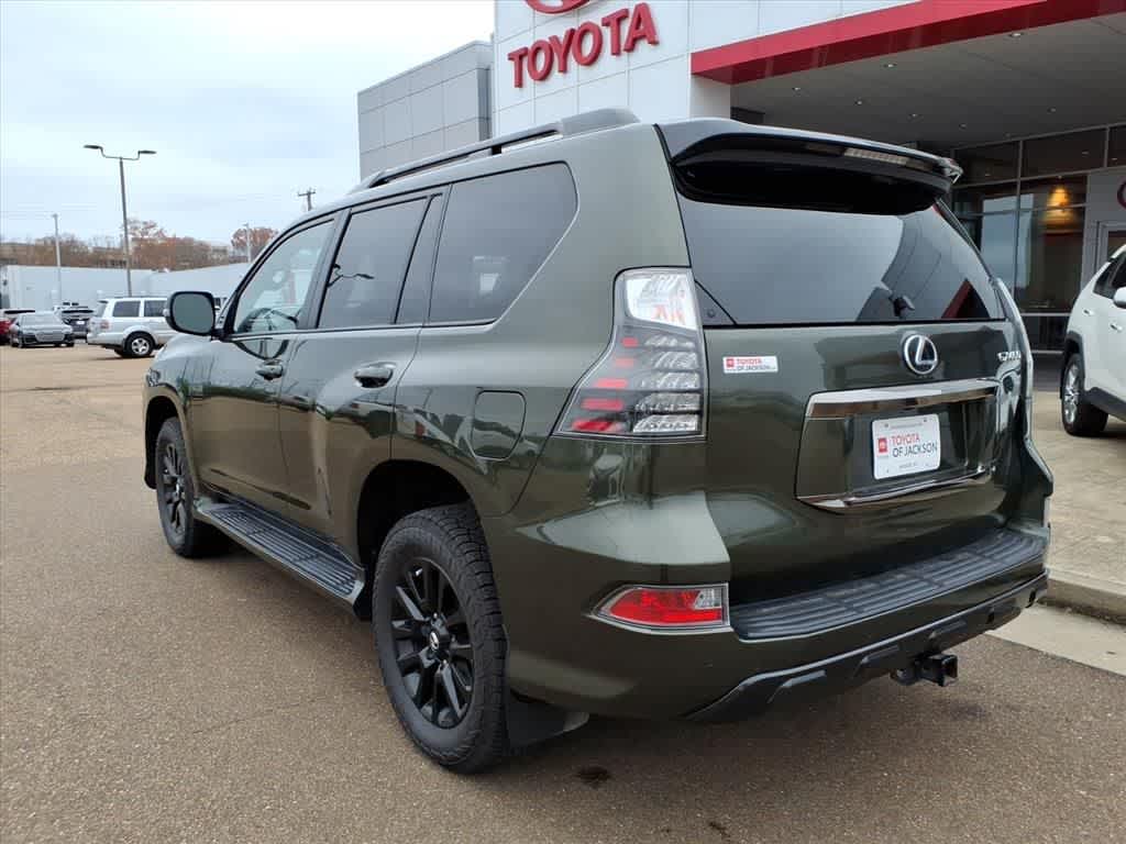 Thumbnail: 2023 Lexus GX - 8