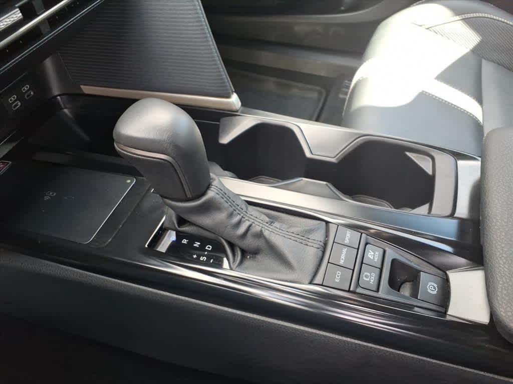 Thumbnail: 2025 Toyota Camry - 21