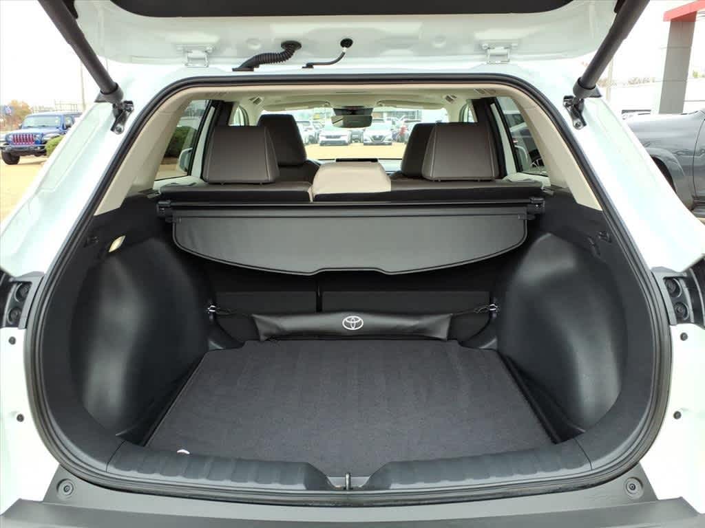 Thumbnail: 2024 Toyota Corolla Cross - 8