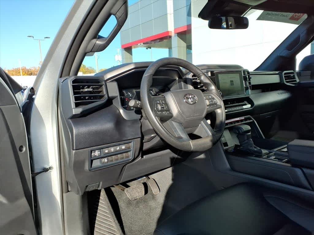 Thumbnail: 2025 Toyota Tundra - 10