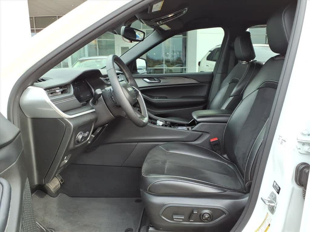 Thumbnail: 2023 Jeep Grand Cherokee - 25