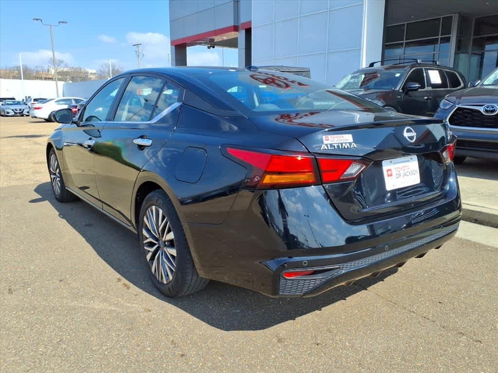 Thumbnail: 2024 Nissan Altima - 7