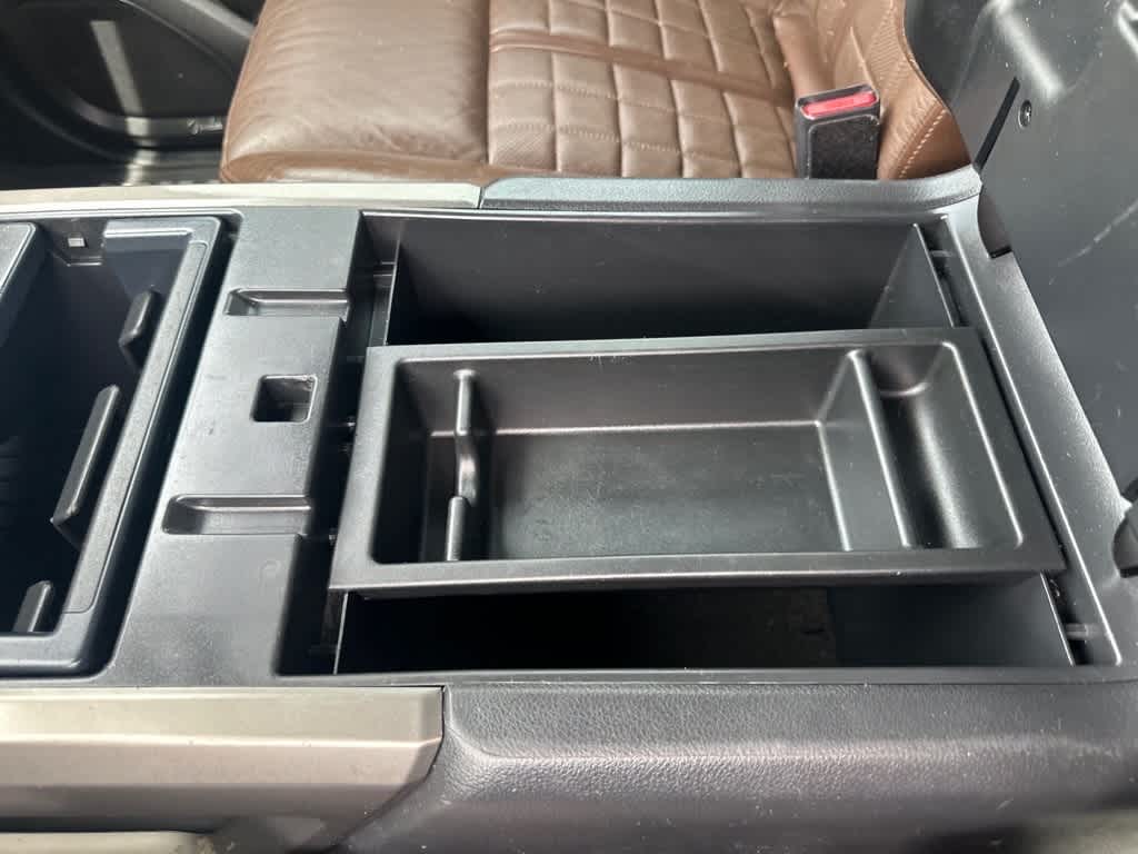 2021 Nissan Titan Platinum Reserve 21