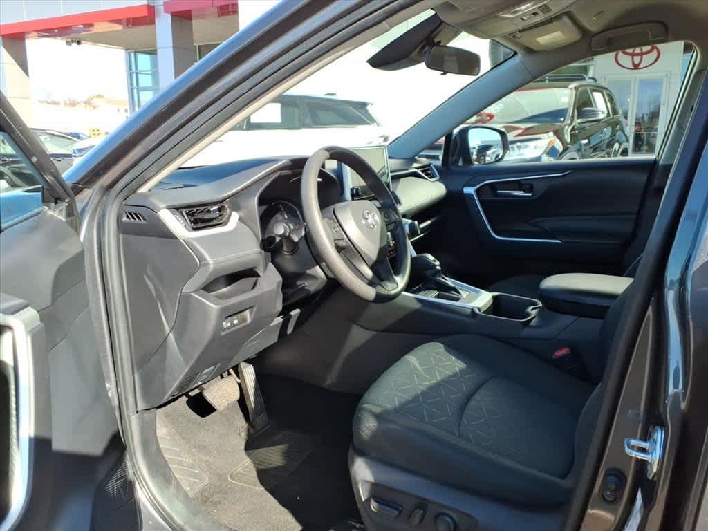 Thumbnail: 2024 Toyota RAV4 - 26