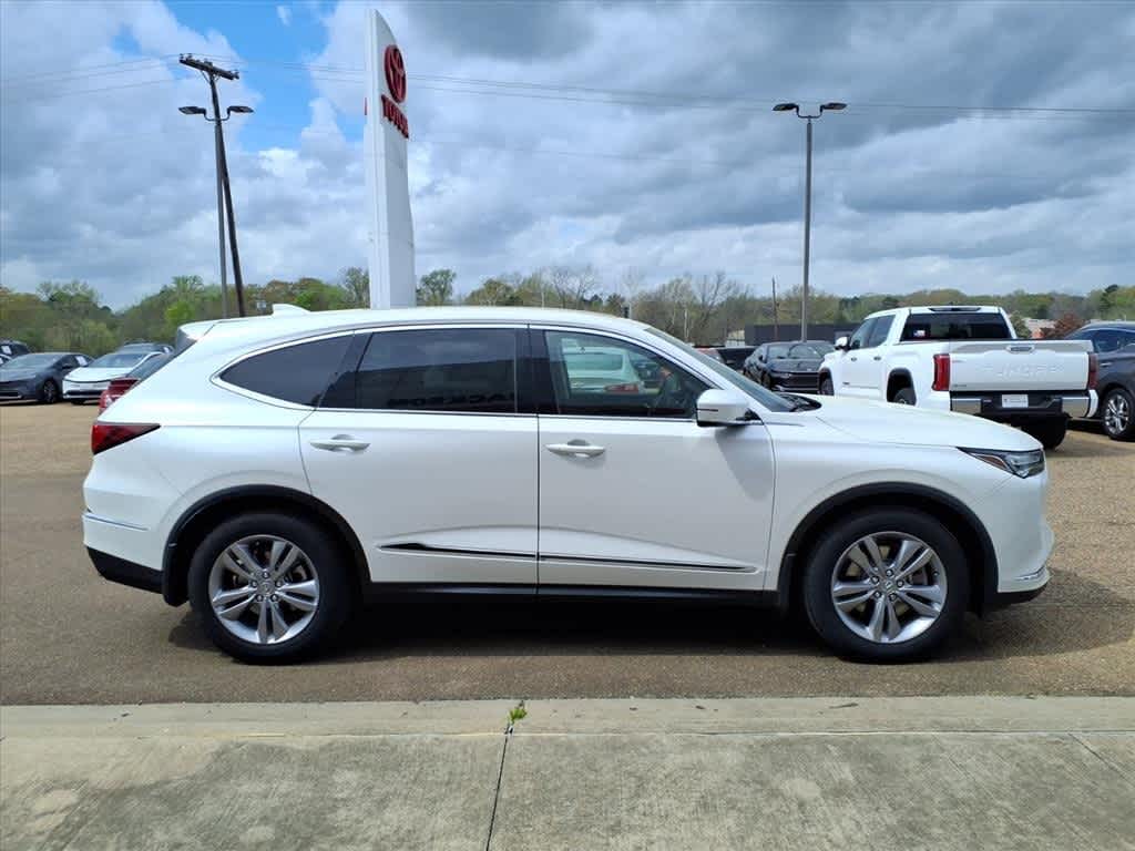 Thumbnail: 2024 Acura MDX - 4