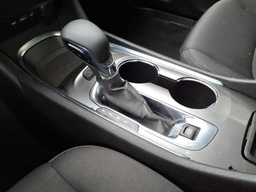 Thumbnail: 2022 Chevrolet Malibu - 21