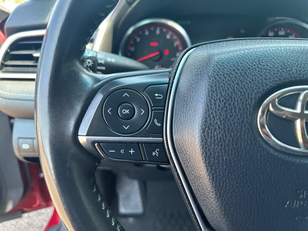 Thumbnail: 2018 Toyota Camry - 14