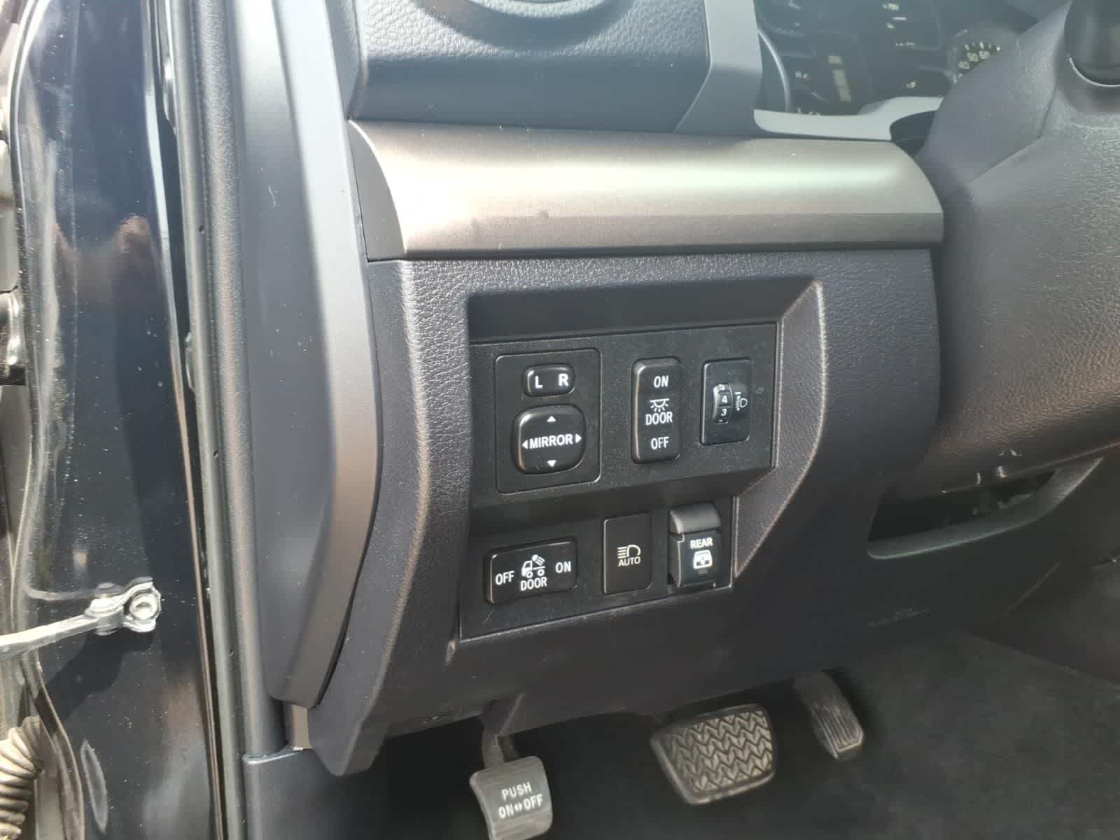 Thumbnail: 2021 Toyota Tundra - 13