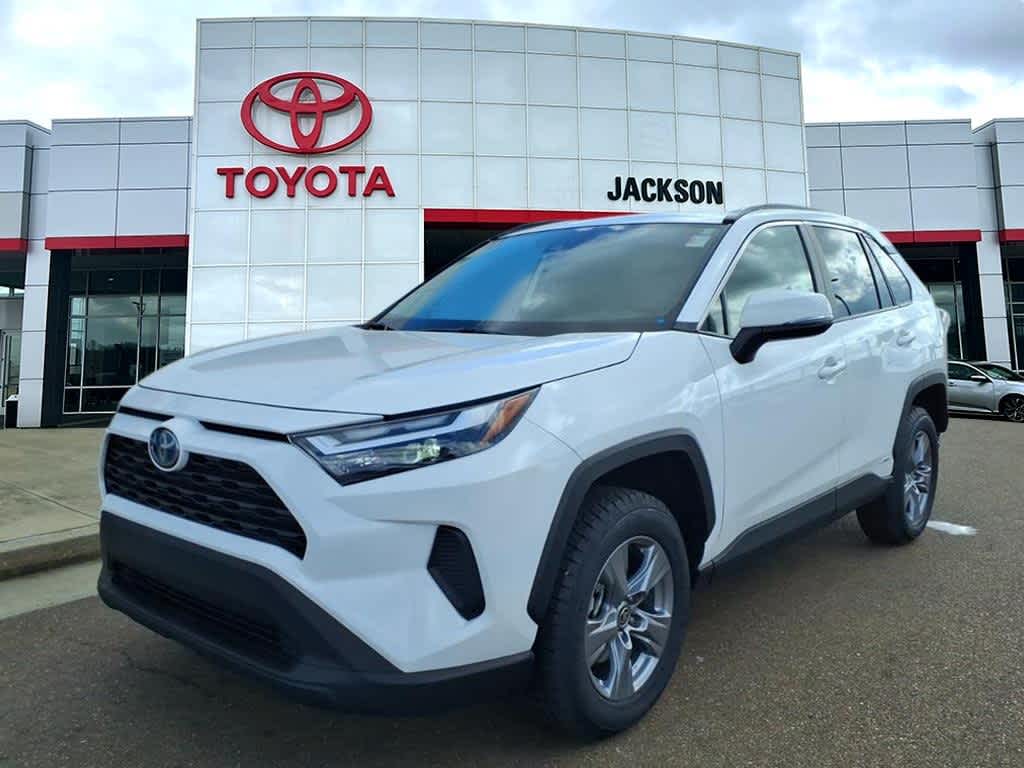 Thumbnail: 2022 Toyota RAV4 - 1