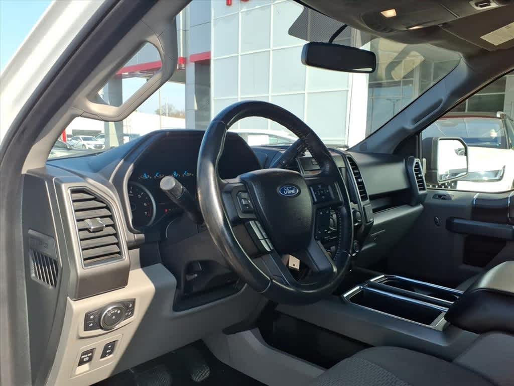 Thumbnail: 2017 Ford F-150 - 10