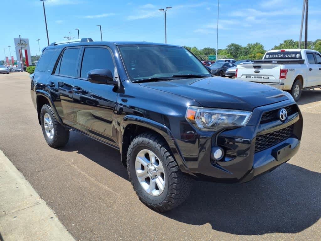 Thumbnail: 2019 Toyota 4Runner - 3
