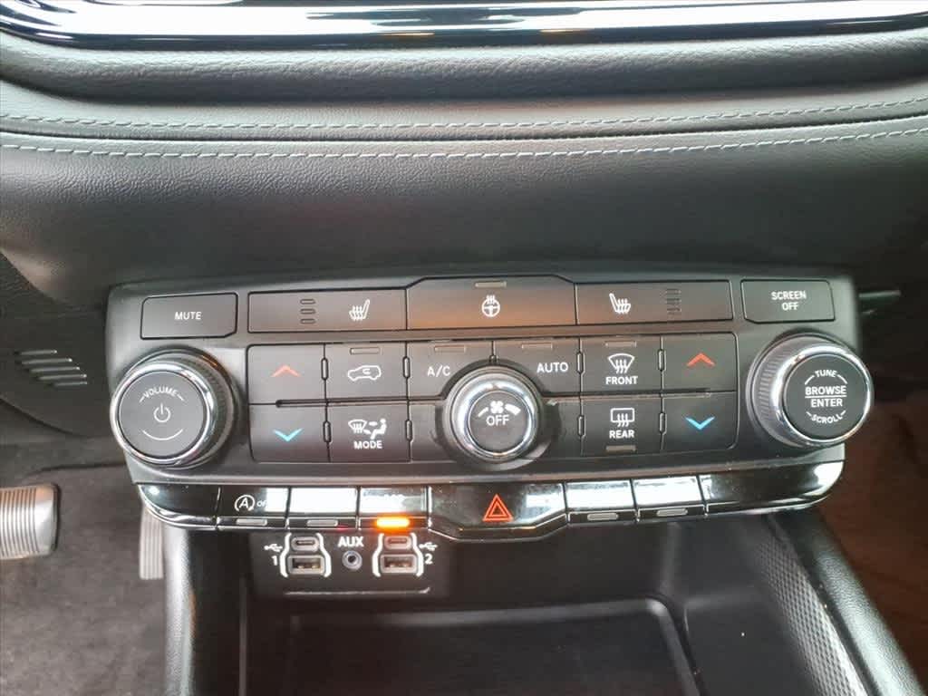 Thumbnail: 2022 Dodge Durango - 19