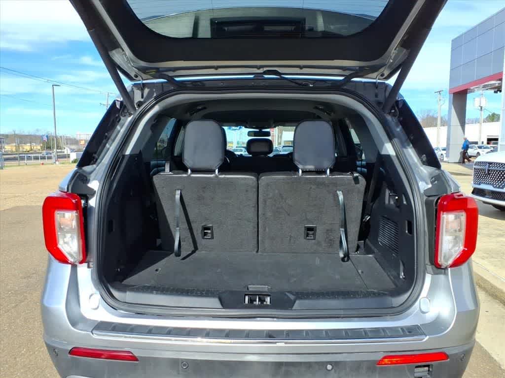 Thumbnail: 2023 Ford Explorer - 8