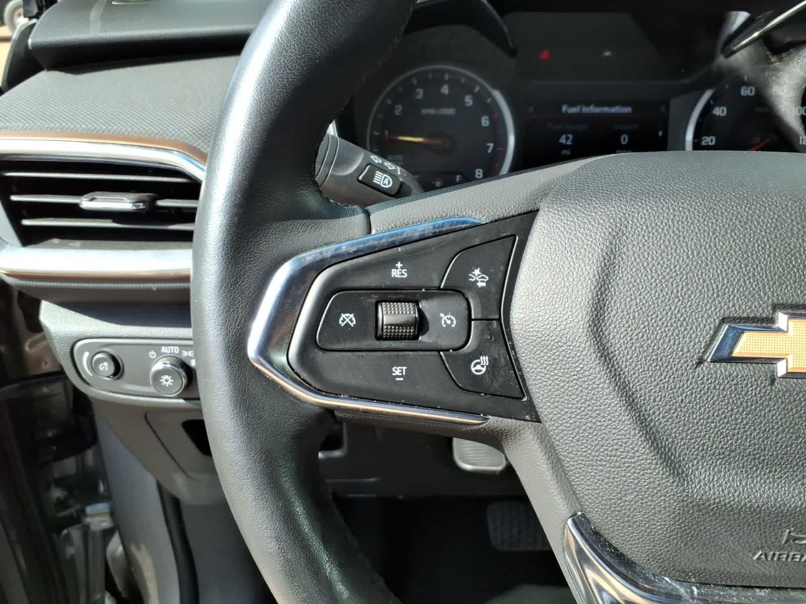 Thumbnail: 2023 Chevrolet TrailBlazer - 15