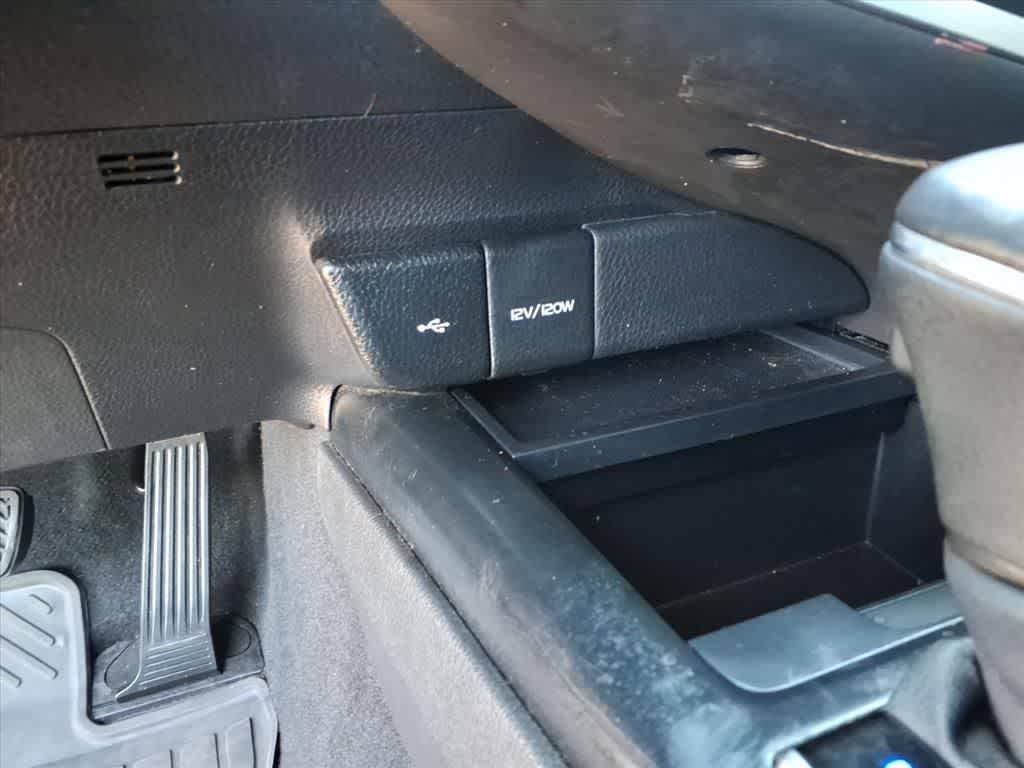 Thumbnail: 2020 Toyota Camry - 20