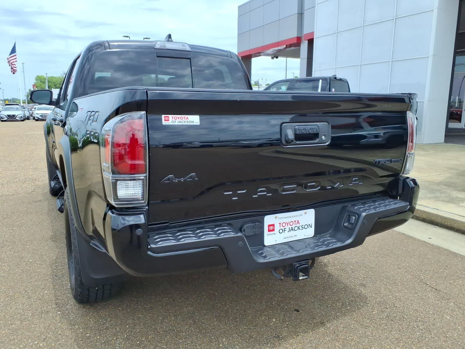 Thumbnail: 2023 Toyota Tacoma - 6