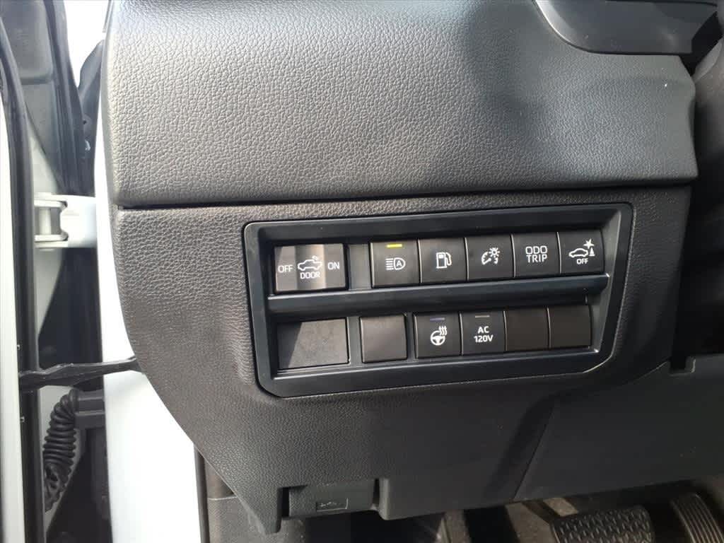 Thumbnail: 2024 Toyota Tundra - 14