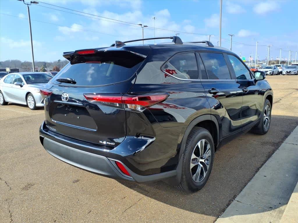 Thumbnail: 2026 Toyota Highlander - 5