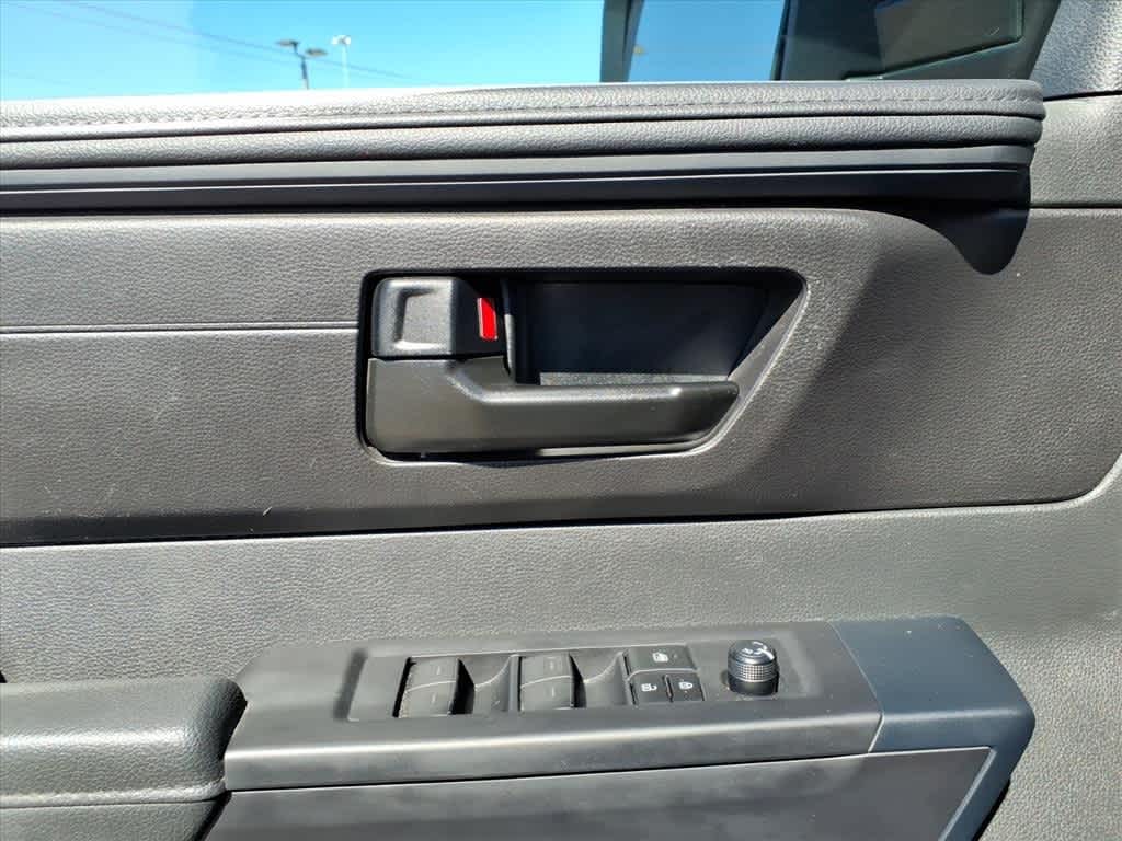 Thumbnail: 2024 Toyota Tundra - 12