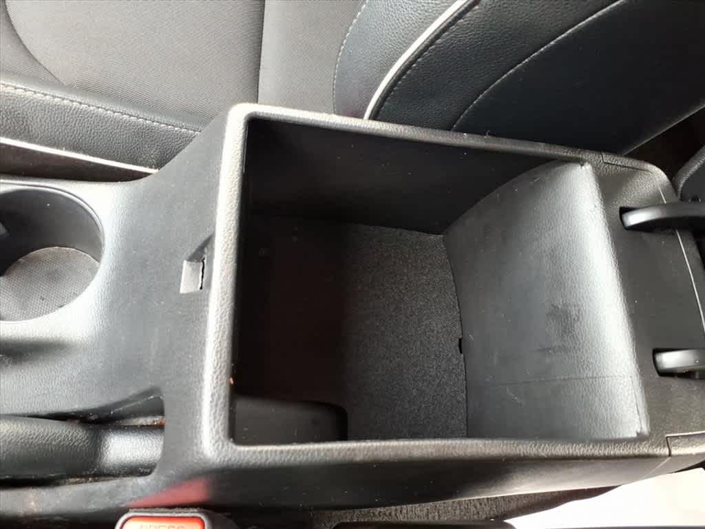 Thumbnail: 2023 Kia Forte - 23