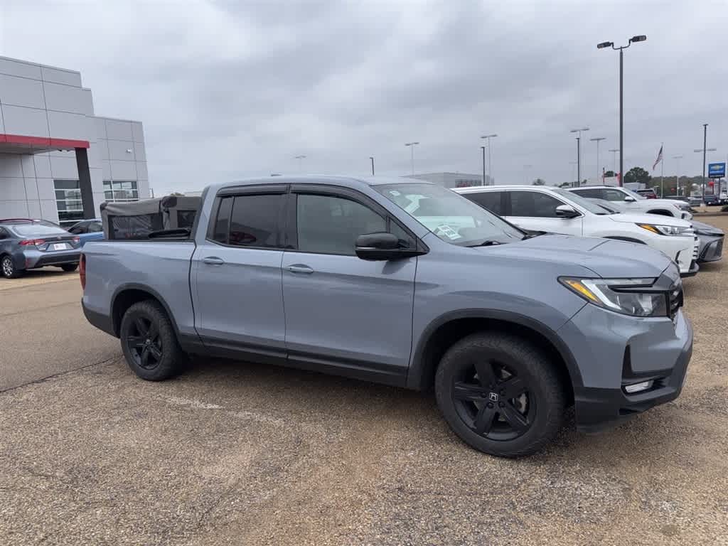 Thumbnail: 2023 Honda Ridgeline - 3