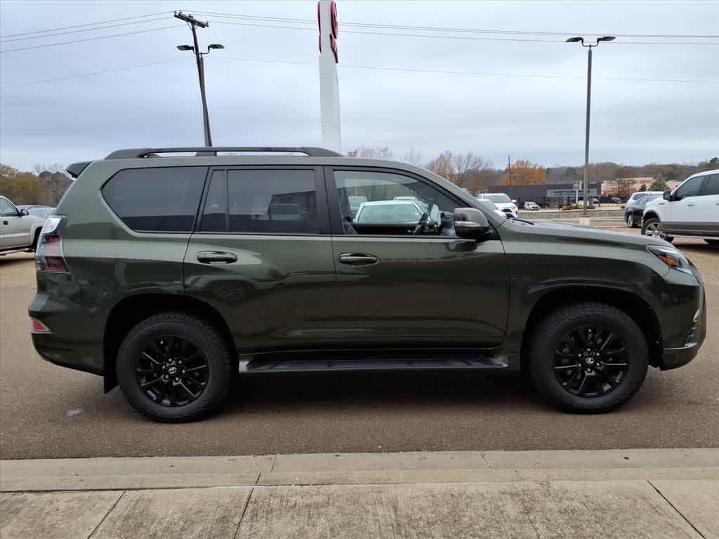 Thumbnail: 2023 Lexus GX - 5