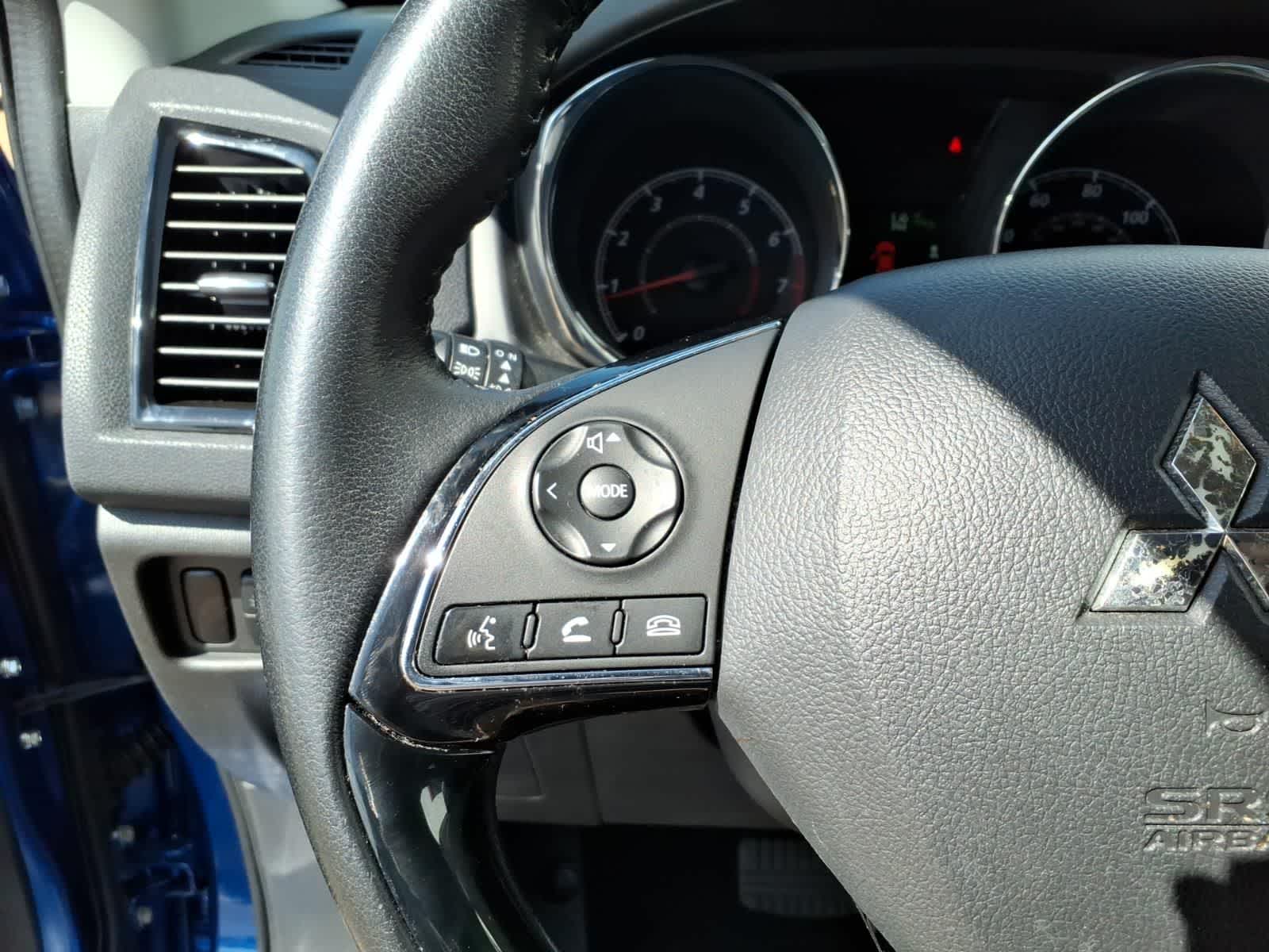 Thumbnail: 2022 Mitsubishi Outlander Sport - 14