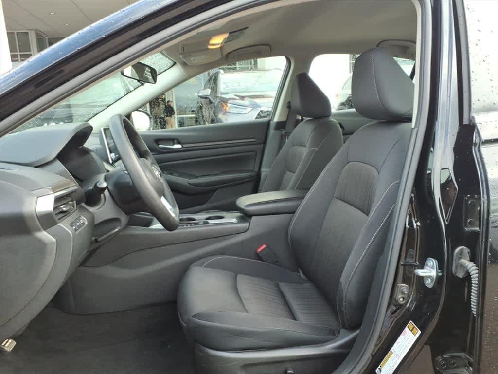 Thumbnail: 2025 Nissan Altima - 25