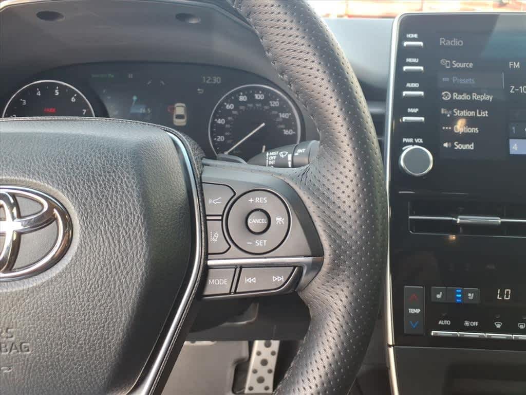 Thumbnail: 2020 Toyota Avalon - 15