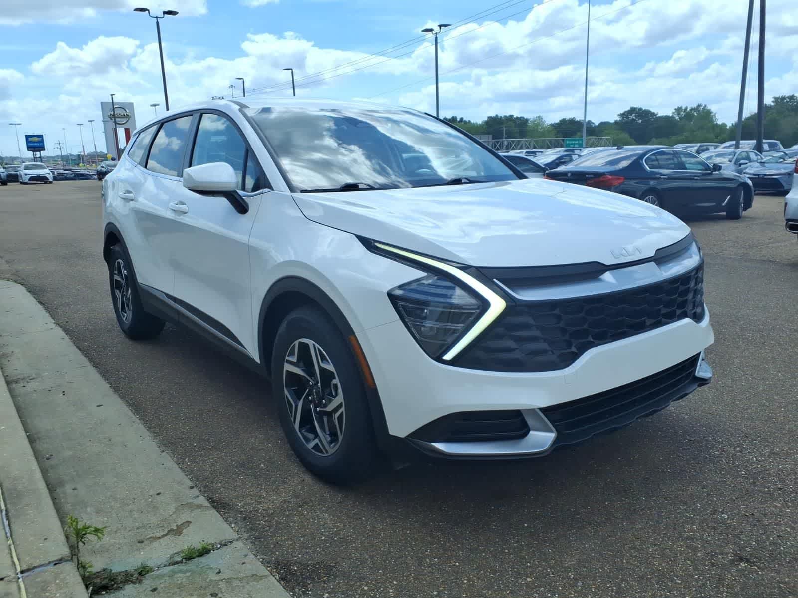 Thumbnail: 2024 Kia Sportage - 3