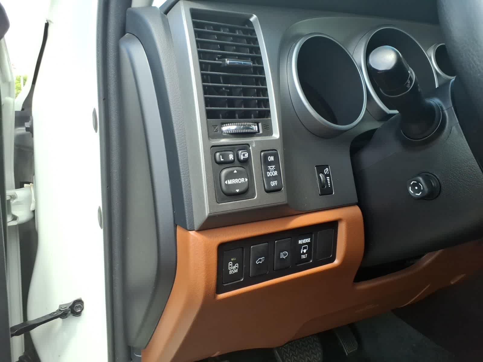 Thumbnail: 2017 Toyota Sequoia - 14